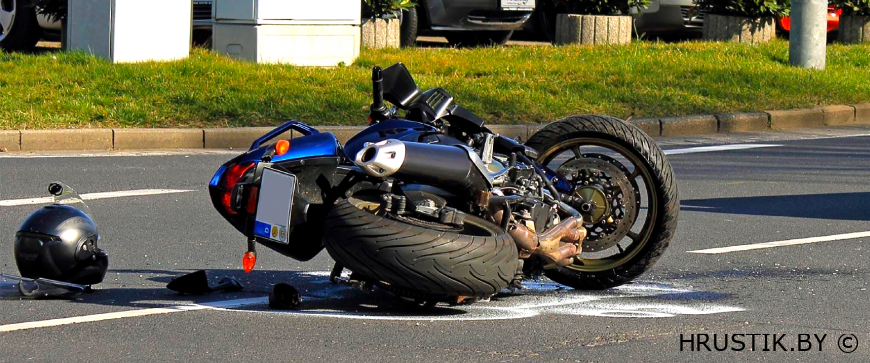 Падение на мотоцикле